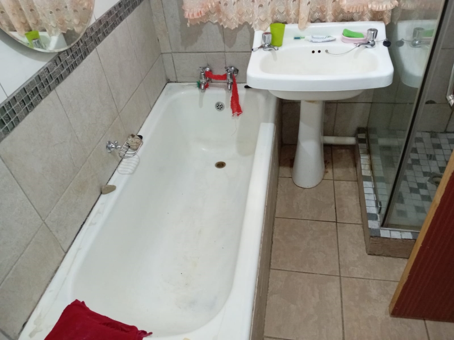 3 Bedroom Property for Sale in Oranjeville Free State